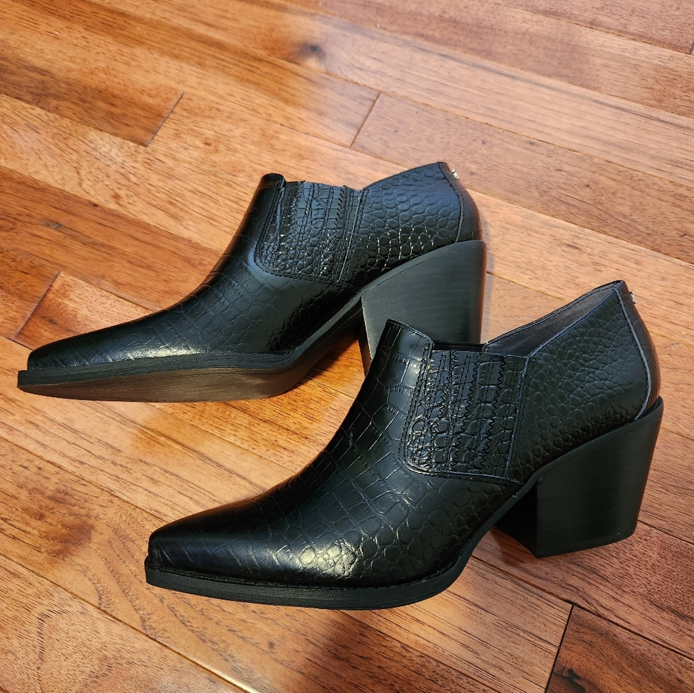 NWOT Sam Edelman Walton Croc Embossed Ankle Booties
